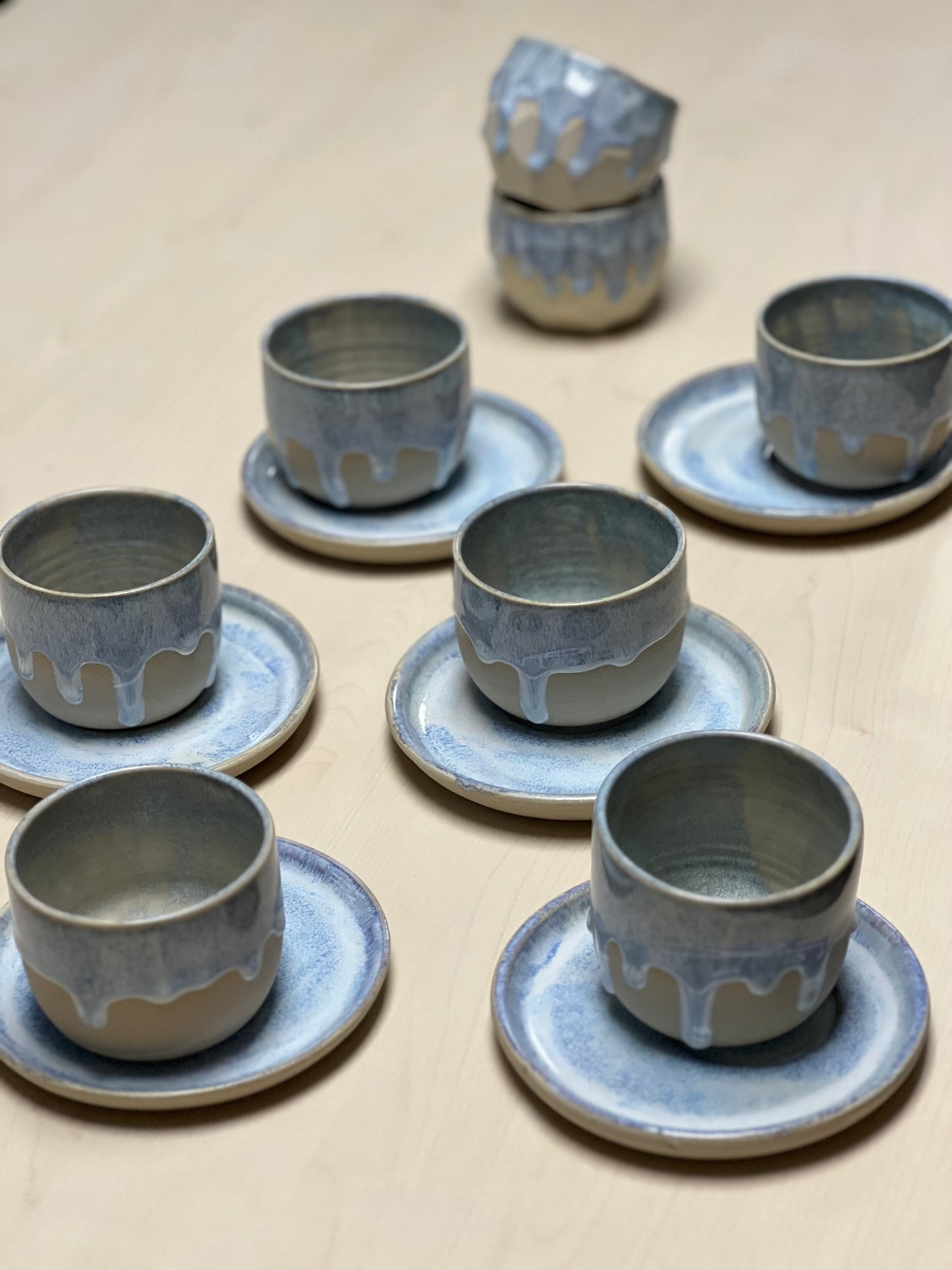 Wooden gift box ~ six cups & six plates